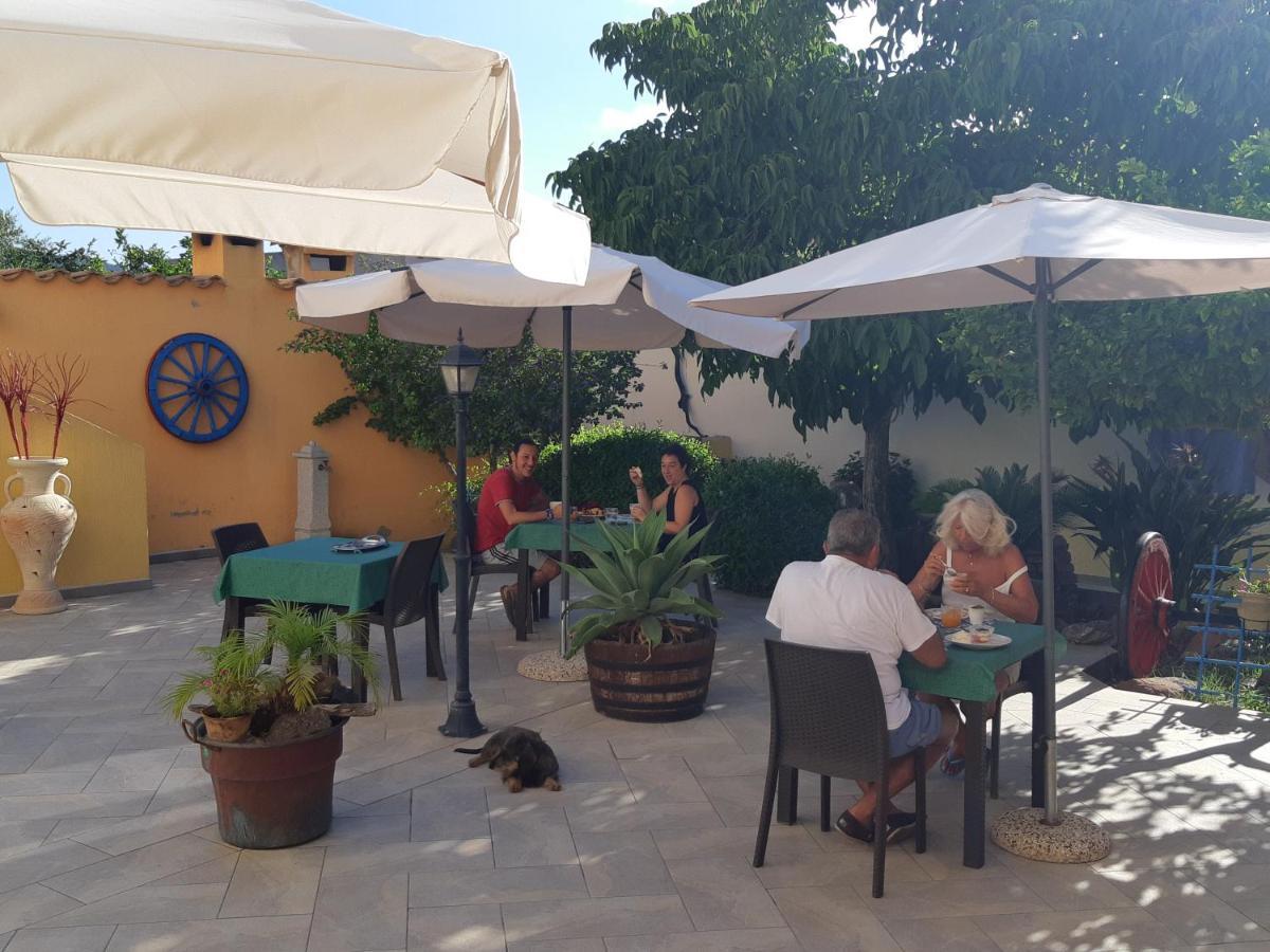 Hôtel Da Sarah à Muravera Extérieur photo