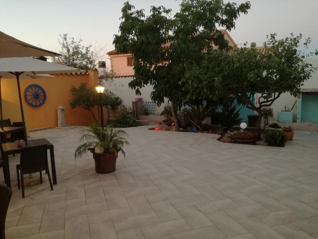 Hôtel Da Sarah à Muravera Extérieur photo