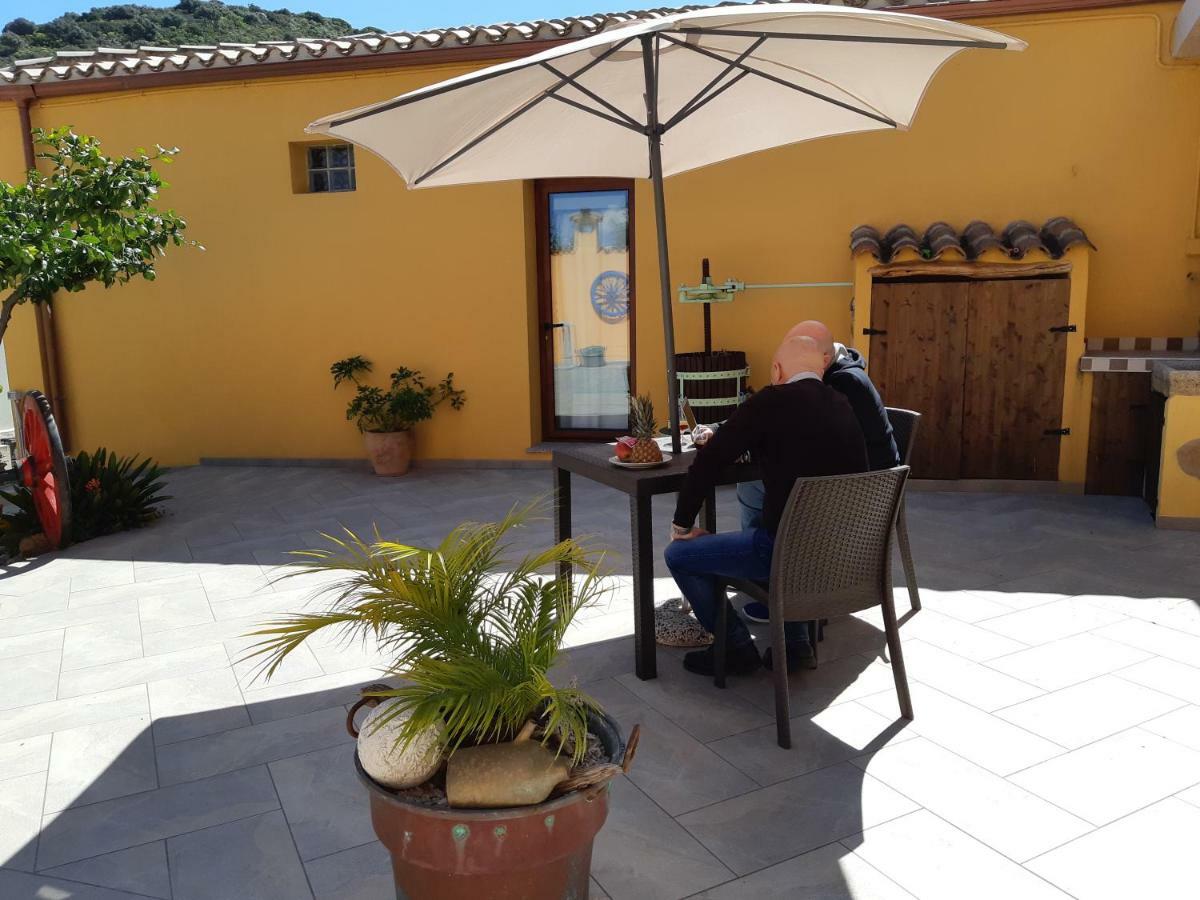 Hôtel Da Sarah à Muravera Extérieur photo